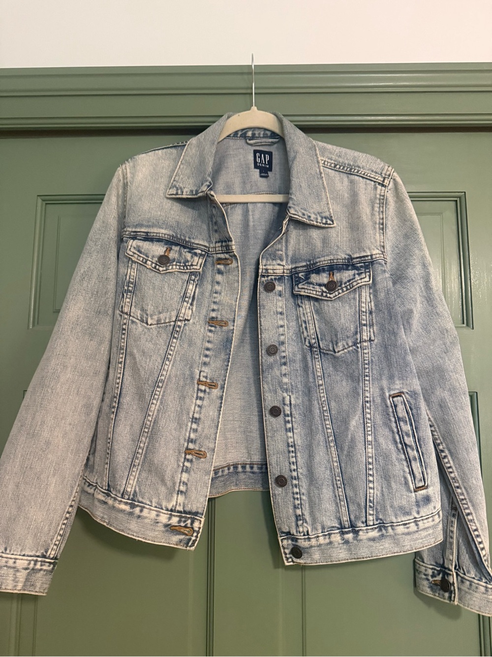 GAP Light Wash Blue Denim Trucker Jacket